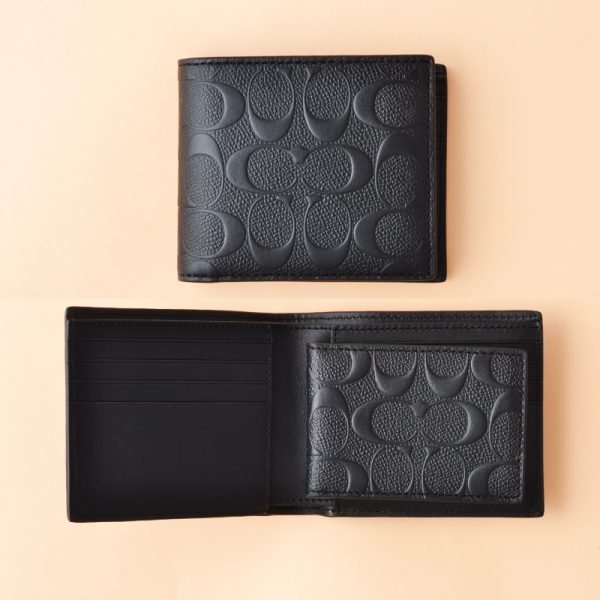 compact id wallet in signature leather