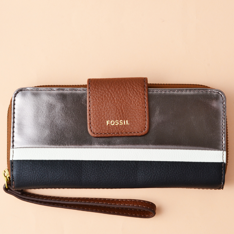 Fossil madison zip online clutch black