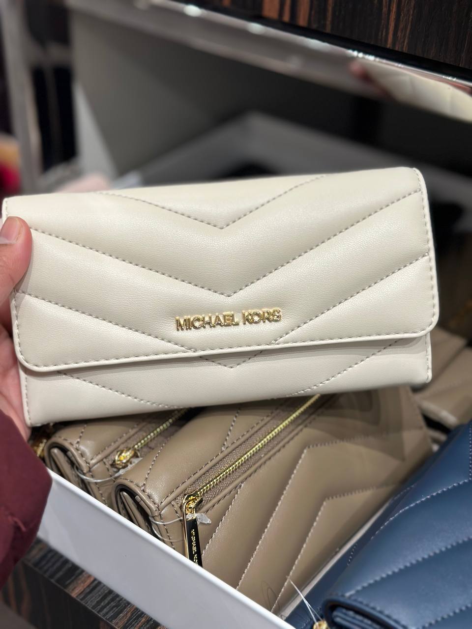 Michael kors whitney wallet hot sale